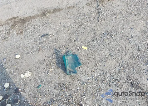 1999 Ford Mustang z USA, uszkodzony, nr VIN 1FAFP4044XF119182